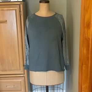 AMERICAN EAGLE CREW NECK